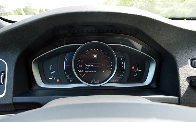Volvo V60 cena 48900 przebieg: 151000, rok produkcji 2015 z Leżajsk małe 742
